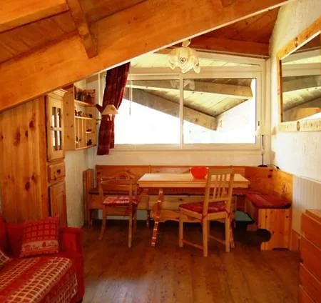 아파트 Sainte-foy-l'argentiere Sleeps 5 T454439